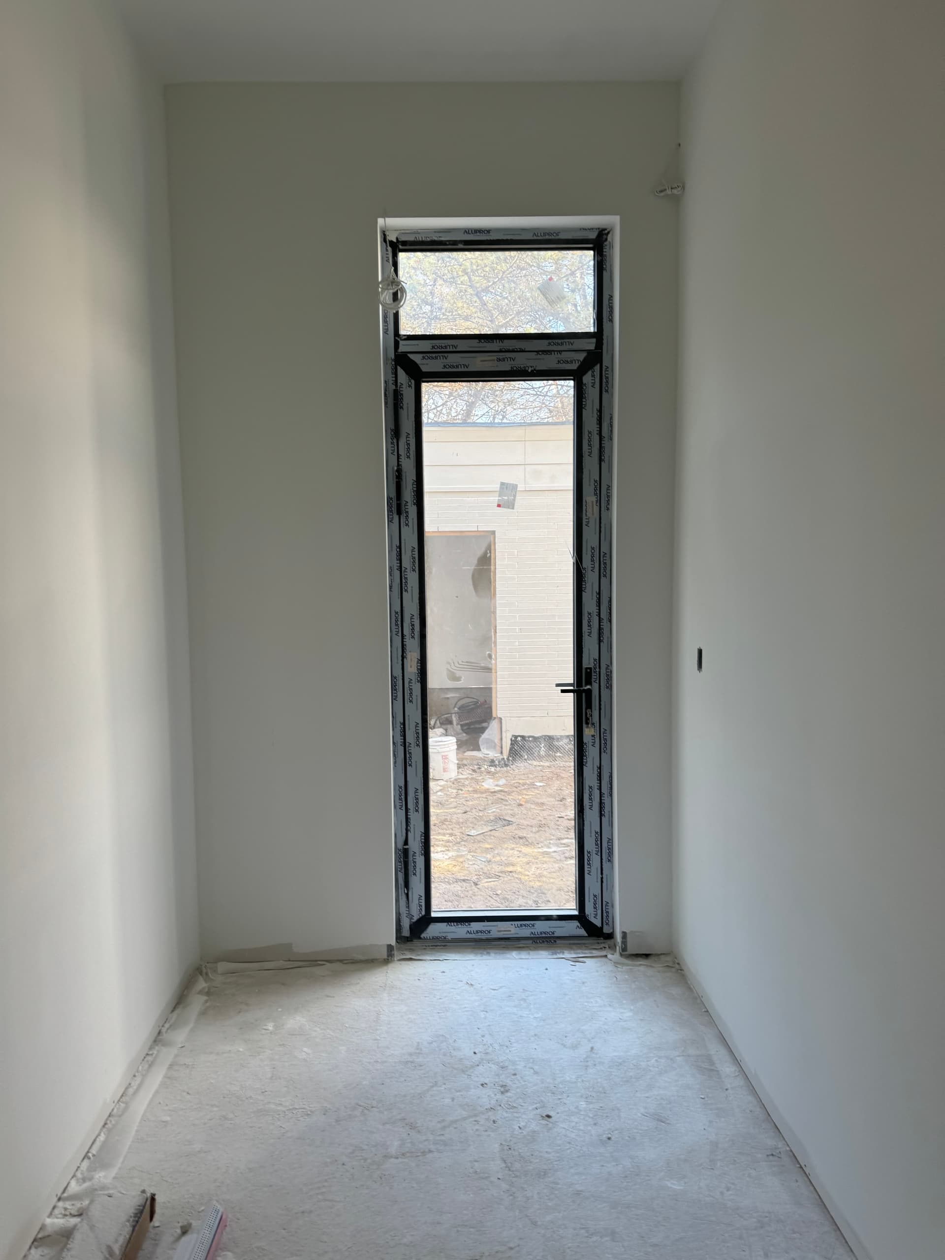 Isabella — Residential
